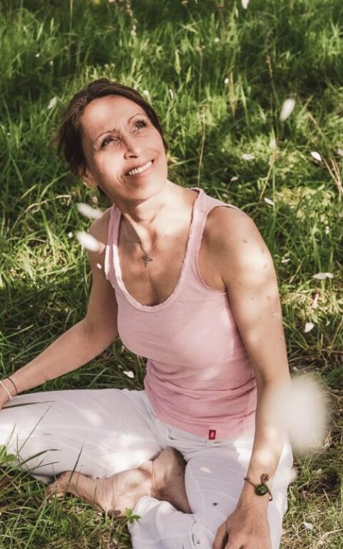 Yoga2-768x768